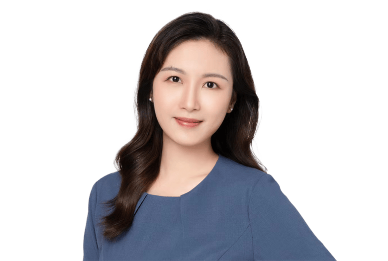 Portrait of Molly Wang